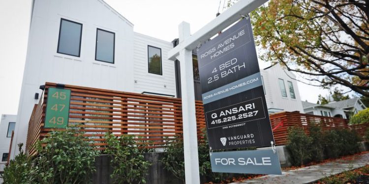 Mortgage demand grows, driven by sales of new homes