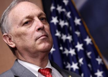 Arizona Rep. Biggs raises alarm about unattended ports of entry ‘left open’ at U.S.-Canada border