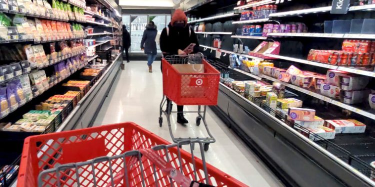 US consumer confidence hits 2-year high — but recession fears linger