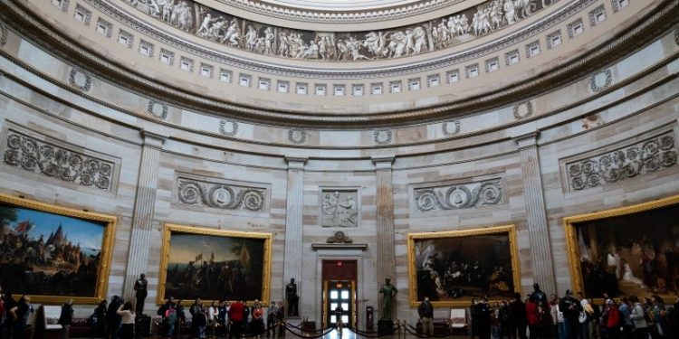 Congressman reportedly cursed out Senate pages from Capitol Rotunda