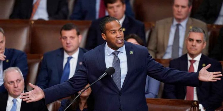 Don’t pay Congress if government shuts down, says GOP lawmaker