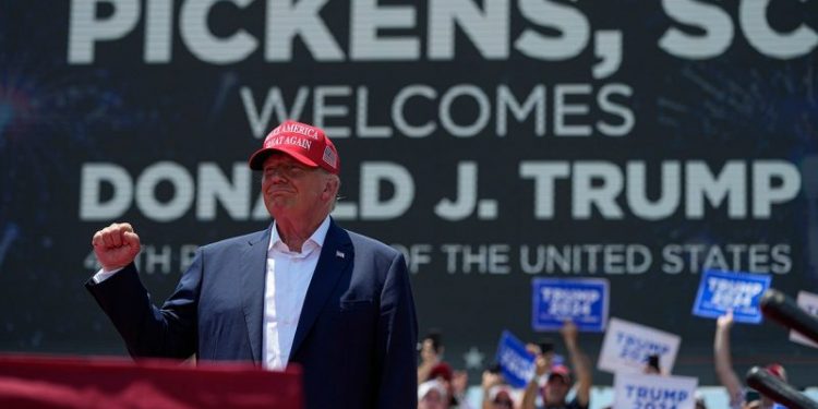 Trump draws massive crowd of at least 50K in small South Carolina town of 3,400: police
