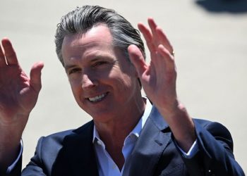 Gavin Newsom celebrates ‘incredible’ store claiming to sell ‘banned’ books while stumping for Biden in Idaho