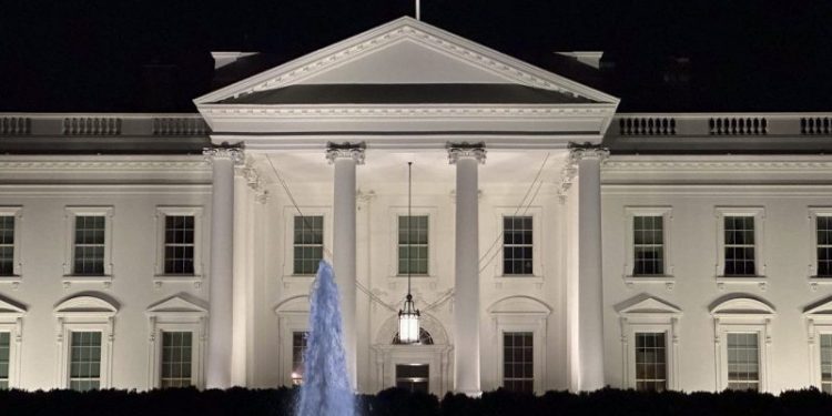 Secret Service investigating suspected cocaine discovered inside White House