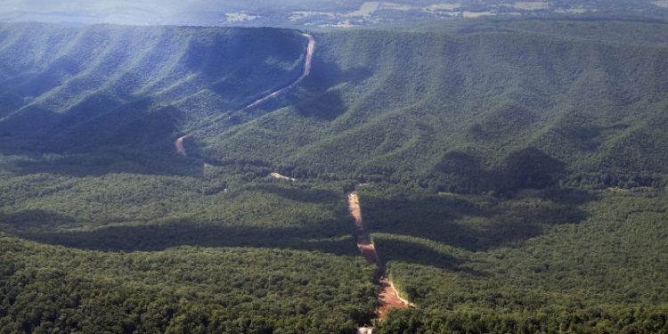 Supreme Court clears the way for pipeline construction favored by Manchin