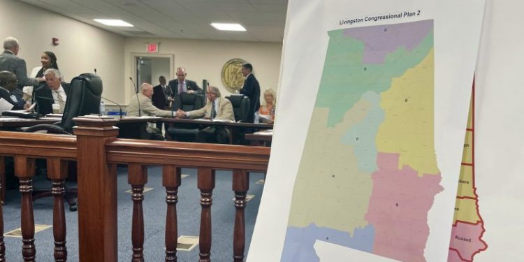 Alabama legislature passes redistricting maps that Democrats say defy court order