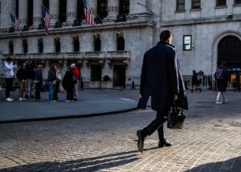 More people are seeking work, but jobs are becoming harder to find