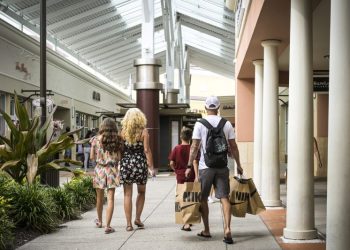 Credit card balances jump and are above $1 trillion for the first time