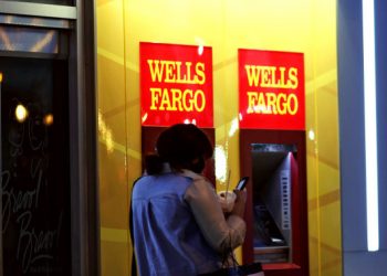 Banking issues and scams are on the rise, leaving customers facing an uphill battle for help