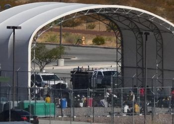 Biden admin making moves at border amid looming migrant traffic shifts, increases