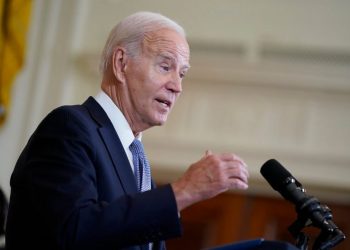 Biden tells kids visiting White House he knows where to get ice cream: ‘Daddy owes you’