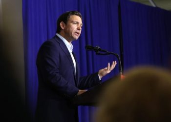 DeSantis meets with Kemp amid Trump case, impeachment calls against Fani Willis