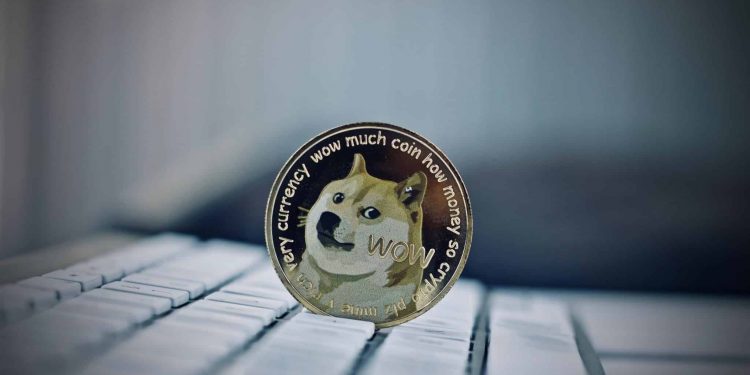 Dogecoin and Shiba Inu: Dogecoin is holding at 0.06300