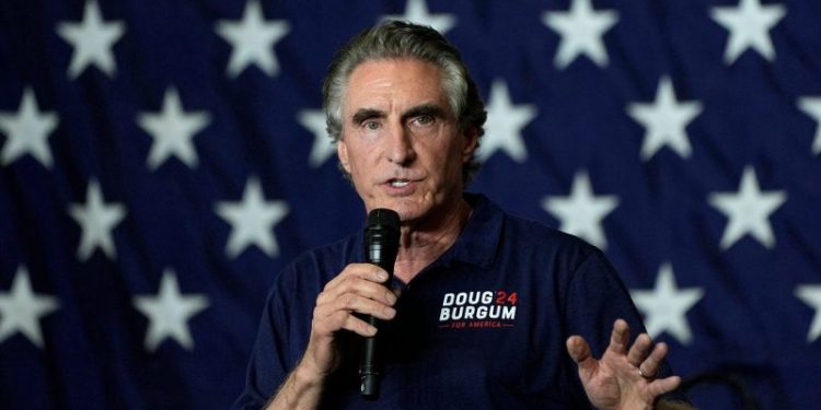 ND Gov Doug Burgum to participate in GOP presidential debate after suffering leg injury
