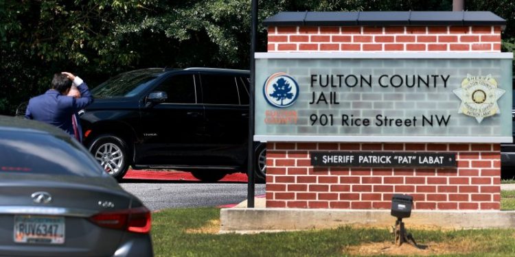 An Atlanta bail bondsman explains how he would handle Trump