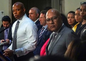 NYC Mayor Adams slams ‘right to shelter,’ says migrant crisis ‘not sustainable’ after touting sanctuary status