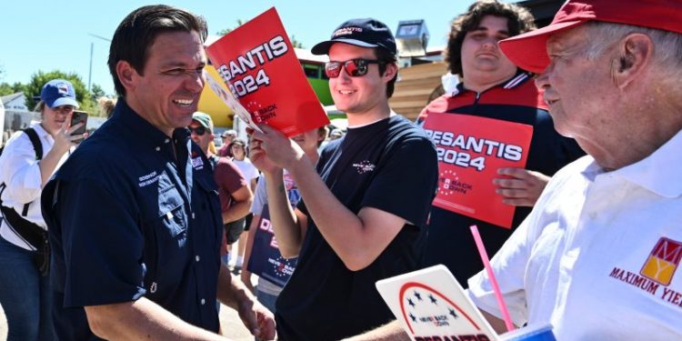 In Iowa, DeSantis plows forward after early missteps and staff problems