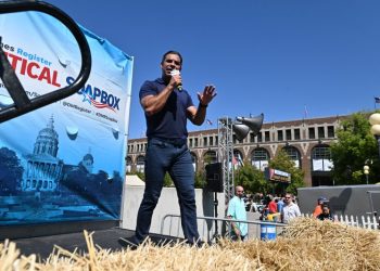 Miami Mayor Francis Suarez drops out of Republican presidential race