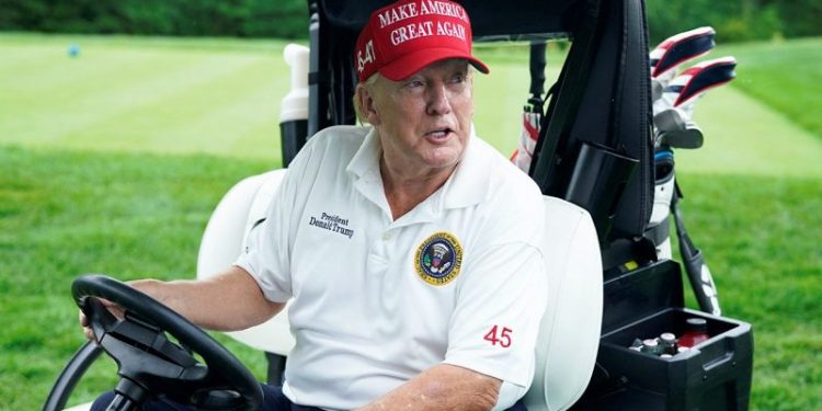 Trump confronted on golf course about no-showing Florida court appearance