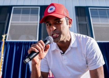 Vivek Ramaswamy raps Eminem’s ‘Lose Yourself’ at Iowa State Fair