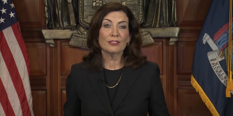 Hochul presses Biden to fund migrant housing and social services: ‘Shouldered this burden for too long’