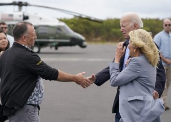 President Biden tours devastation on Maui caused by wildfires