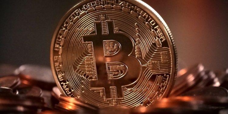 Bitcoin and Ethereum: Bitcoin slips below the $25900 level