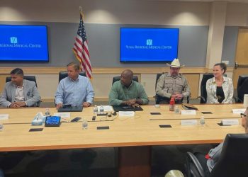 Tim Scott pledges to finish wall in visit to southern border, as crisis becomes key 2024 issue