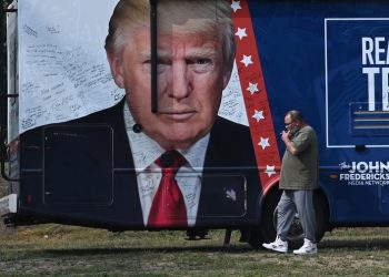 Team DeSantis starts pointing to Trump’s 2020 ‘scam’