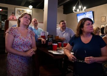 Vivek Ramaswamy makes an impression at one New Hampshire debate watch party