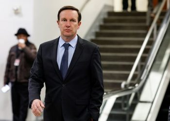 Dem Sen. Chris Murphy rebukes left for mocking ‘Rich Men North of Richmond’ singer Oliver Anthony