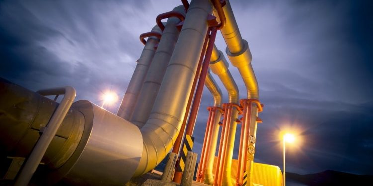 Oil Holds Near 9-Month High Ahead of US Inflation Data