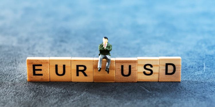 EURUSD and GBPUSD: EURUSD is approaching 1.10000 again