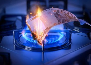 EU Gas Price Surge Amidst Australian LNG Strike Uncertainty