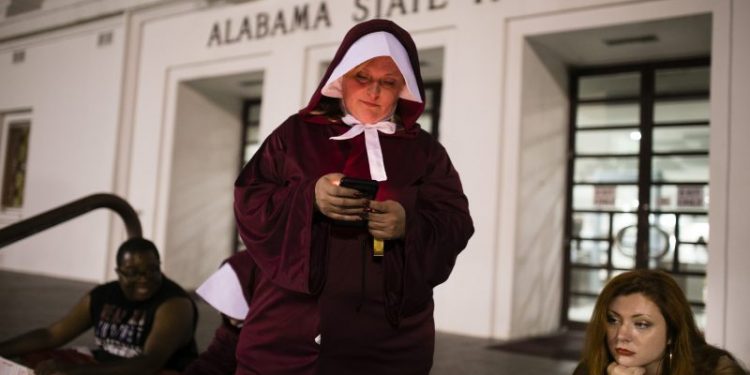 The patterns of out-of-state abortions