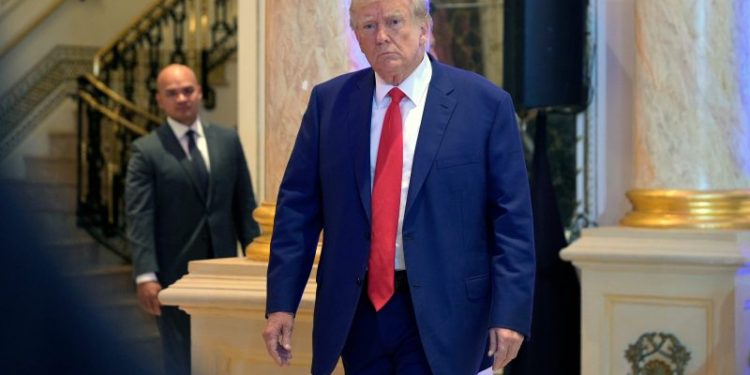 Both politically and legally, Trump’s classified docs defense weakens