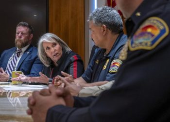N.M. governor announces suspension of open, concealed carry in Albuquerque