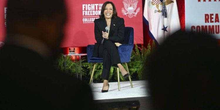 Harris makes political, personal connection with students on college tour