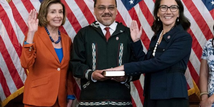 Husband of Alaska Rep. Mary Peltola dies in plane crash