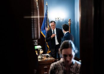 Mitt Romney says he will not seek a second term in the Senate