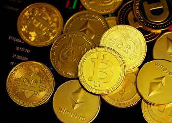 Bitcoin and Ethereum: Bitcoin’s new drop to the $26000 level