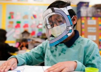 Mask confusion enters Congress again as COVID-19 cases tick up