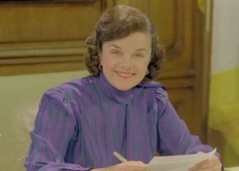 Tributes pour in for Senator Feinstein following death at 90: ‘A political pioneer’