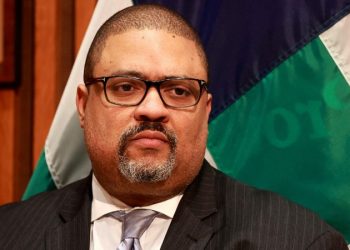 Former NYC buildings official to turn himself in on indictment linked to Eric Adams campaign donors: reports