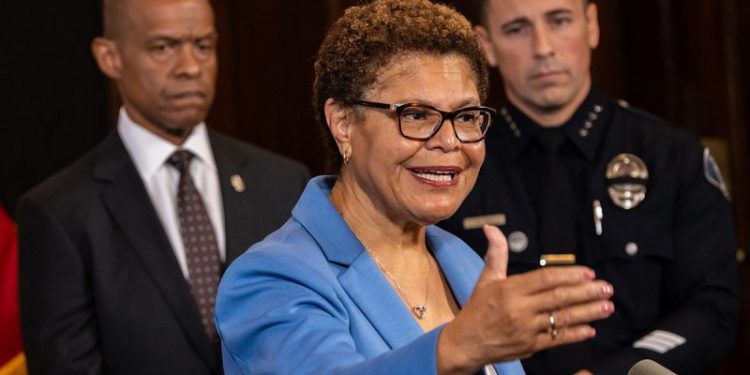 LA mayor ‘fearful’ that planes of illegal aliens might arrive in city that ‘welcomes immigrants’