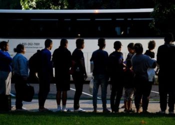 Texas sends 12th migrant bus to LA; city may seek legal action despite approving sanctuary status