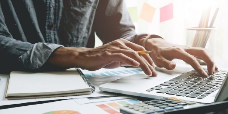 Pakistan’s Forex Reserves Dip Marginally to $7.78 Billion