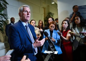 House flounders as GOP fails to appease hard-right members on funding