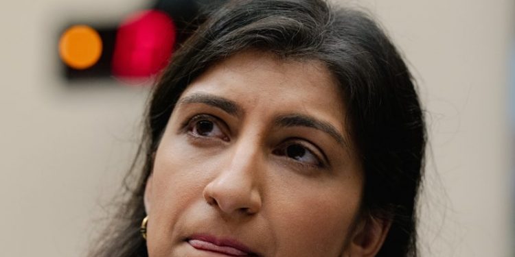 Lina Khan’s Amazon lawsuit is nothing like her famous law article