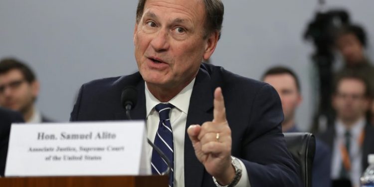 Alito will not recuse in case involving lawyer who interviewed him